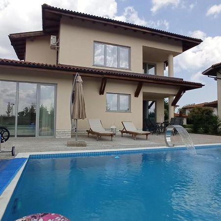 Lighthouse Apartments And Villas Balcsik Kültér fotó