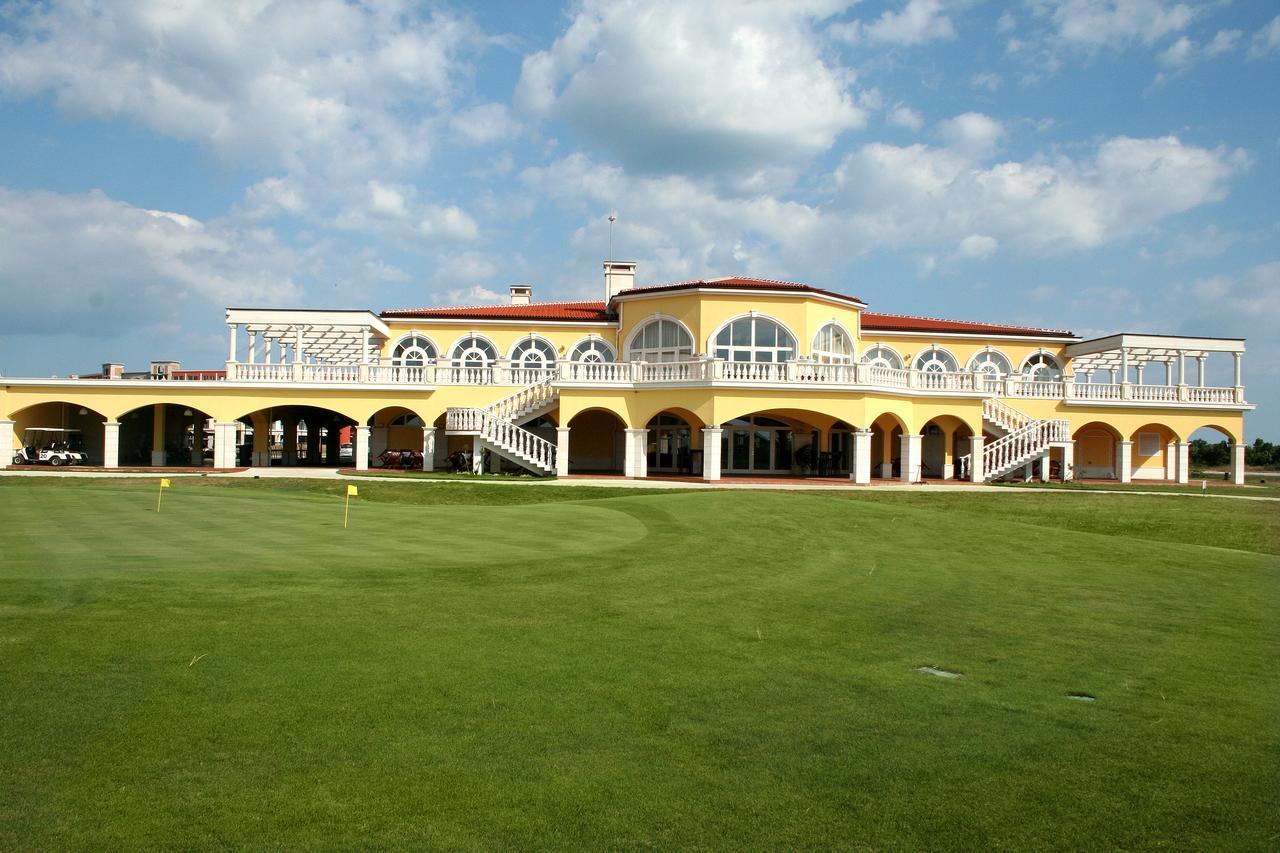 Lighthouse Apartments And Villas Balcsik Kültér fotó