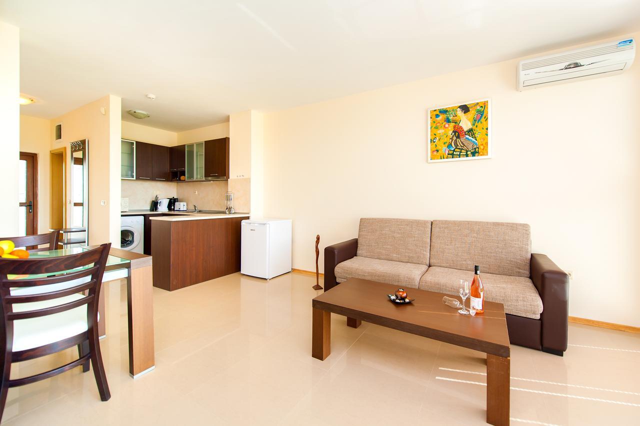 Lighthouse Apartments And Villas Balcsik Kültér fotó