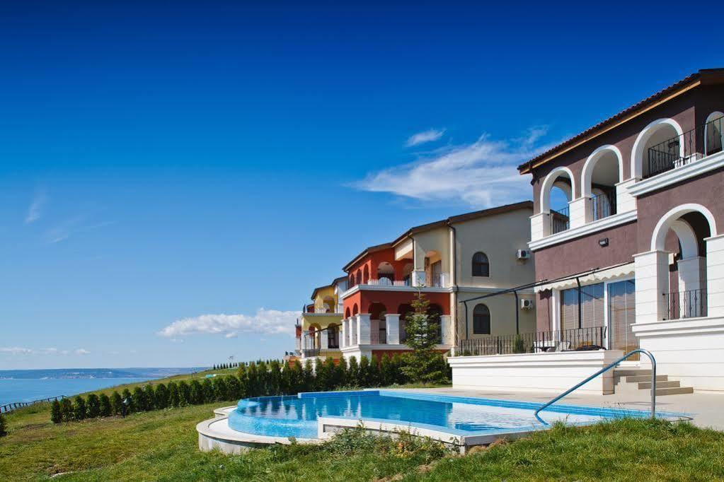 Lighthouse Apartments And Villas Balcsik Kültér fotó