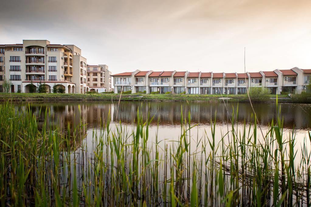 Lighthouse Apartments And Villas Balcsik Kültér fotó